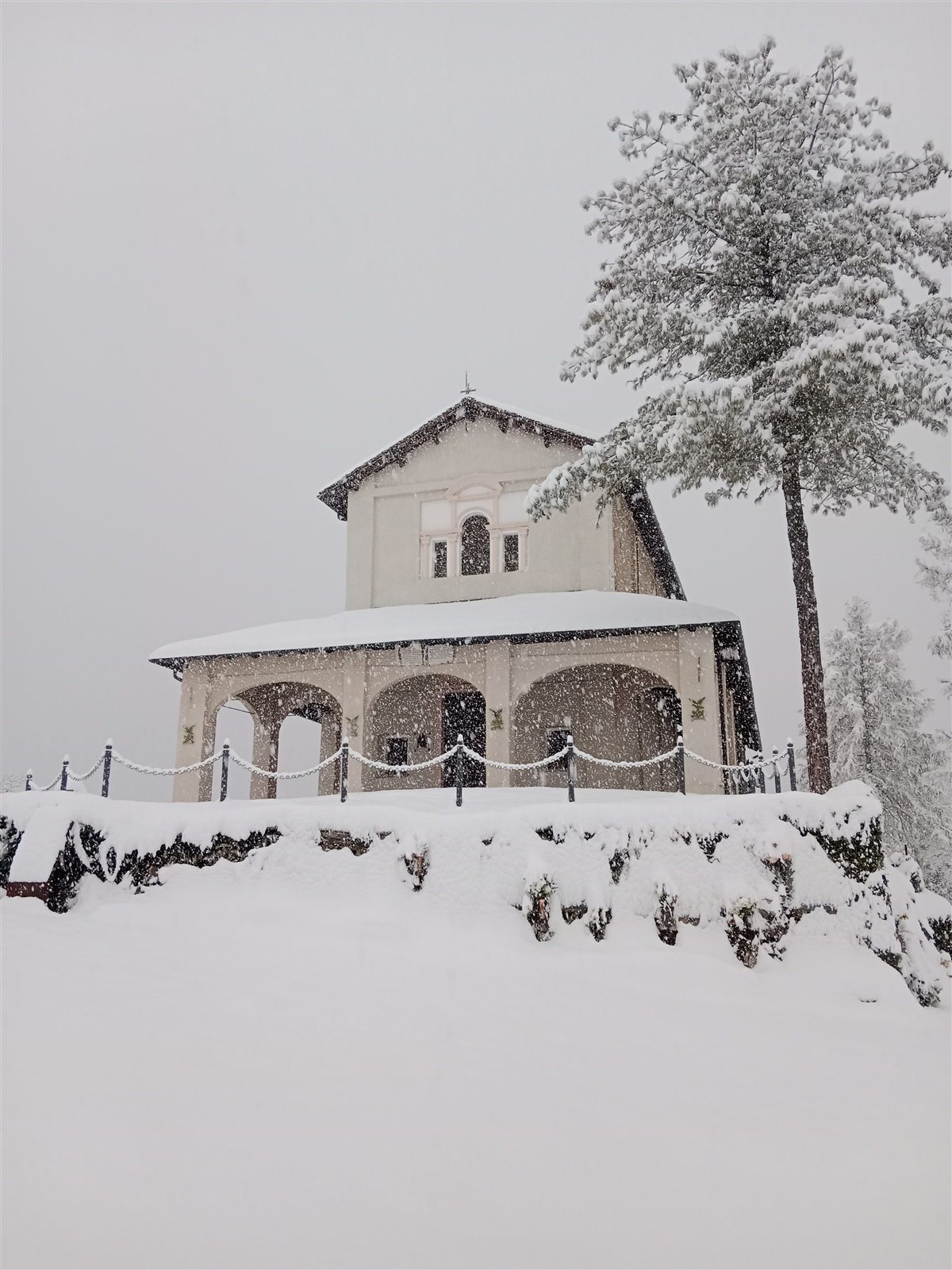 SANTUARIO S.MAURIZIO-MADONNA DEGLI ALPINI
